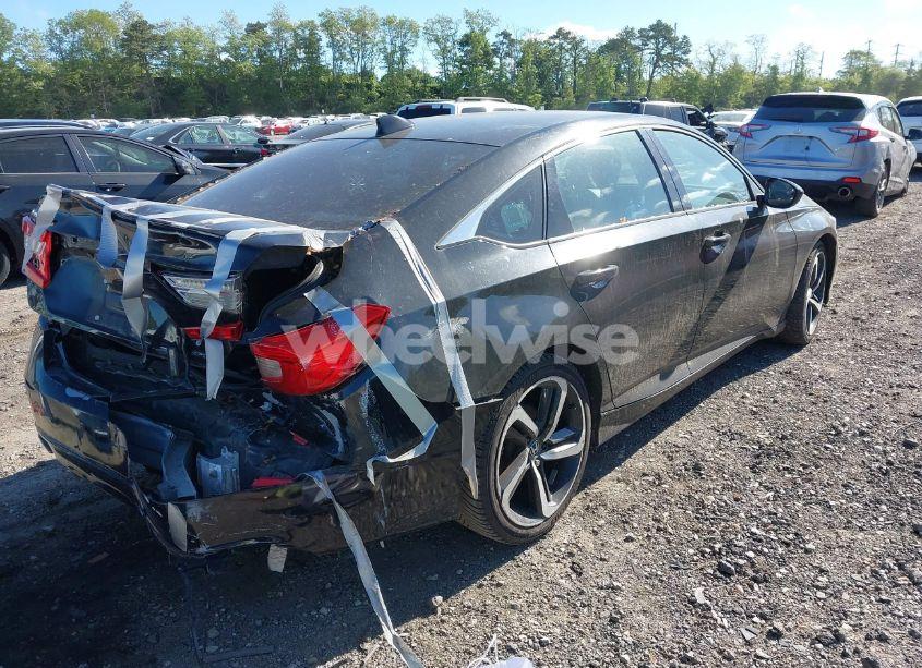 Photo 4 of 2019 Honda Accord SPORT (VIN 1HGCV1F30KA166605)