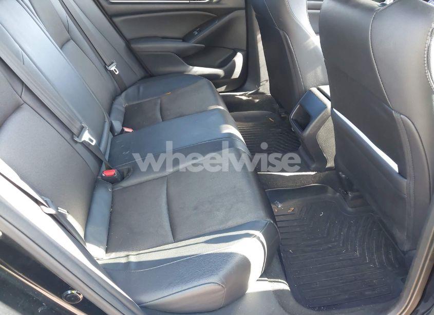 Photo 8 of 2019 Honda Accord SPORT (VIN 1HGCV1F30KA166605)
