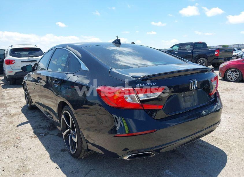Photo 3 of 2020 Honda Accord SPORT (VIN 1HGCV1F30LA016687)