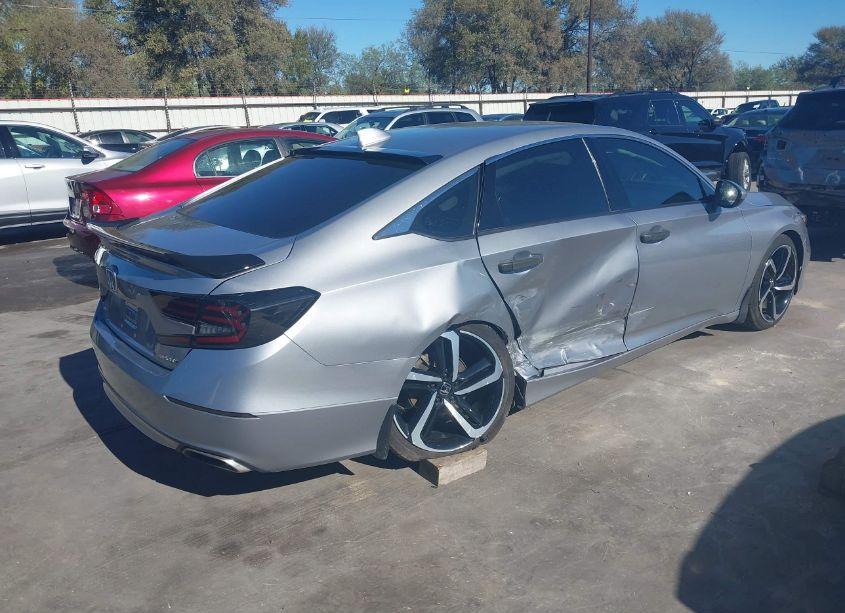 Photo 4 of 2020 Honda Accord SPORT (VIN 1HGCV1F30LA132276)
