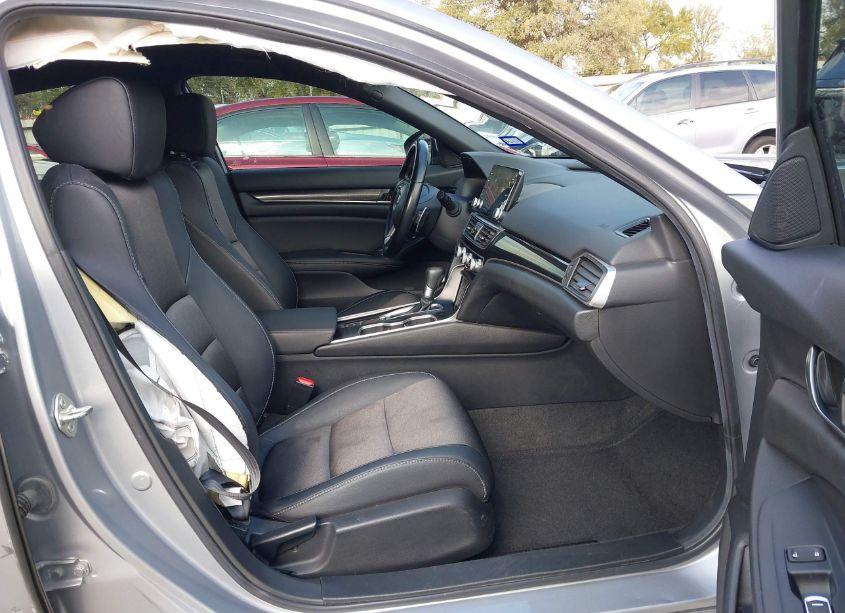 Photo 5 of 2020 Honda Accord SPORT (VIN 1HGCV1F30LA132276)