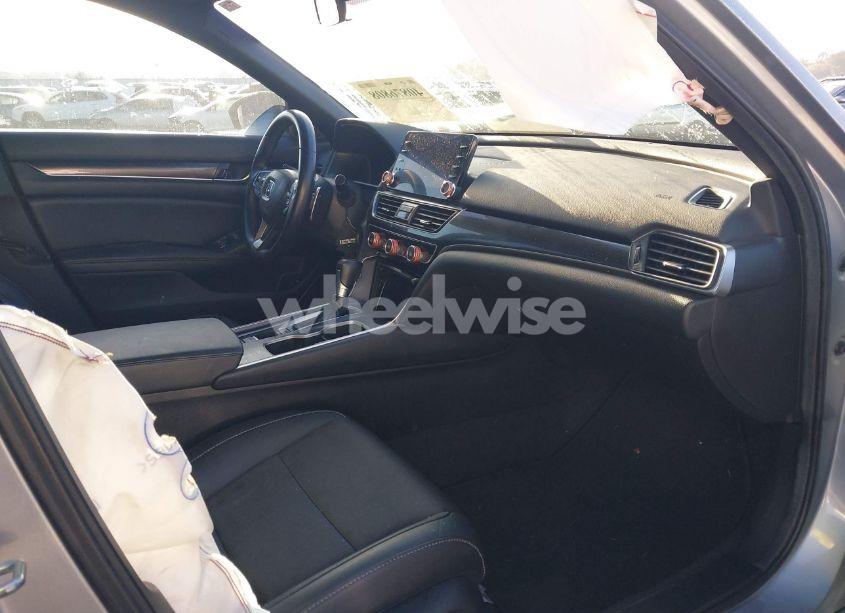 Photo 5 of 2020 Honda Accord SPORT (VIN 1HGCV1F30LA147280)