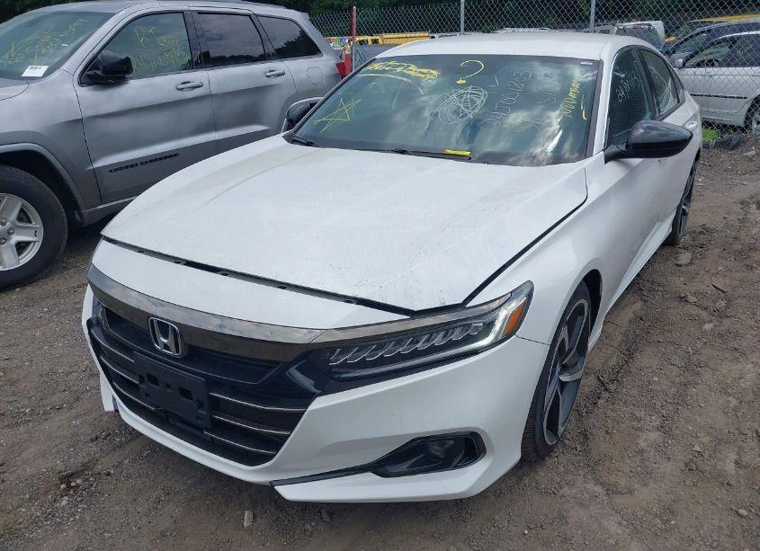Photo 3 of 2021 Honda Accord SPORT (VIN 1HGCV1F30MA084831)