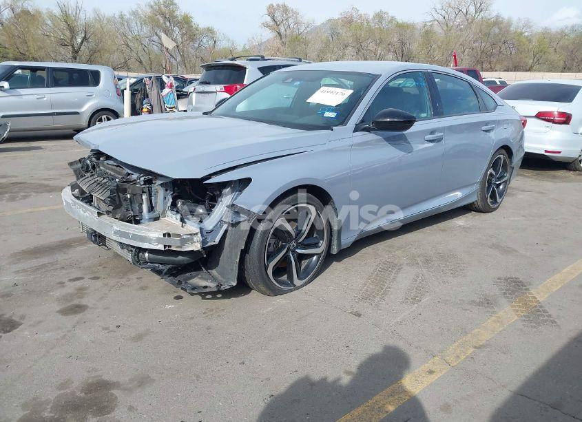 Photo 2 of 2022 Honda Accord SPORT (VIN 1HGCV1F30NA007782)