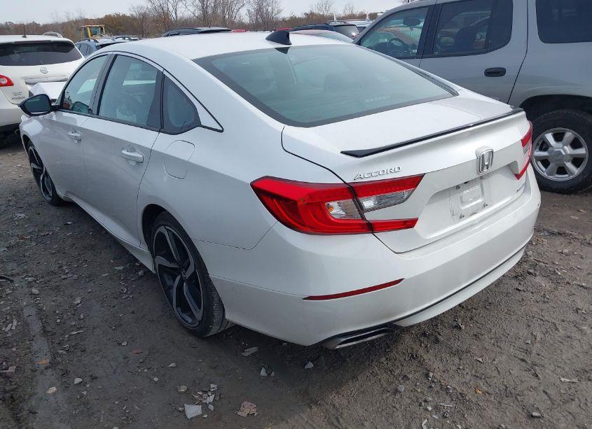Photo 3 of 2022 Honda Accord SPORT (VIN 1HGCV1F30NA032987)