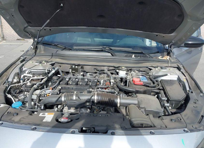 Photo 10 of 2022 Honda Accord SPORT (VIN 1HGCV1F30NA038093)