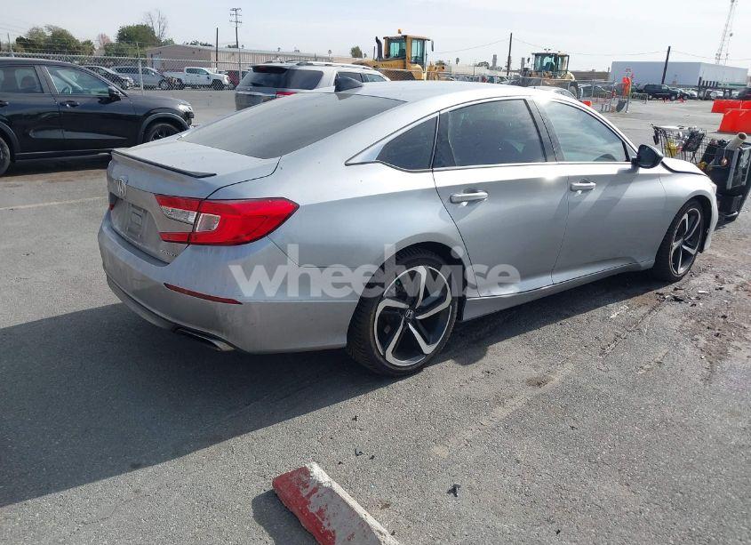 Photo 4 of 2022 Honda Accord SPORT (VIN 1HGCV1F30NA038093)