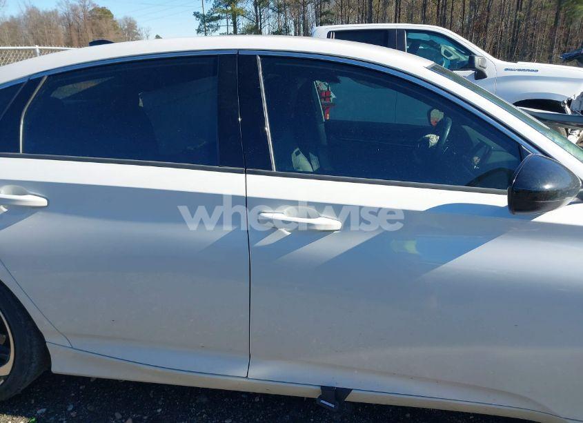 Photo 12 of 2022 Honda Accord SPORT (VIN 1HGCV1F30NA053662)