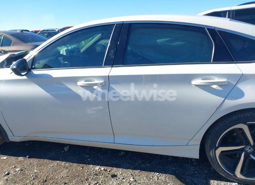 Photo 13 of 2022 Honda Accord SPORT (VIN 1HGCV1F30NA053662)