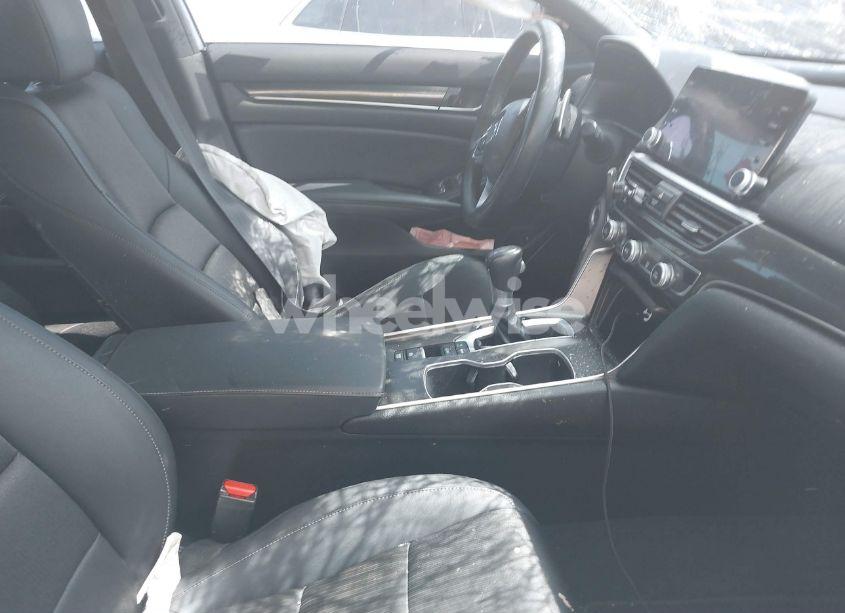 Photo 5 of 2022 Honda Accord SPORT (VIN 1HGCV1F30NA068338)