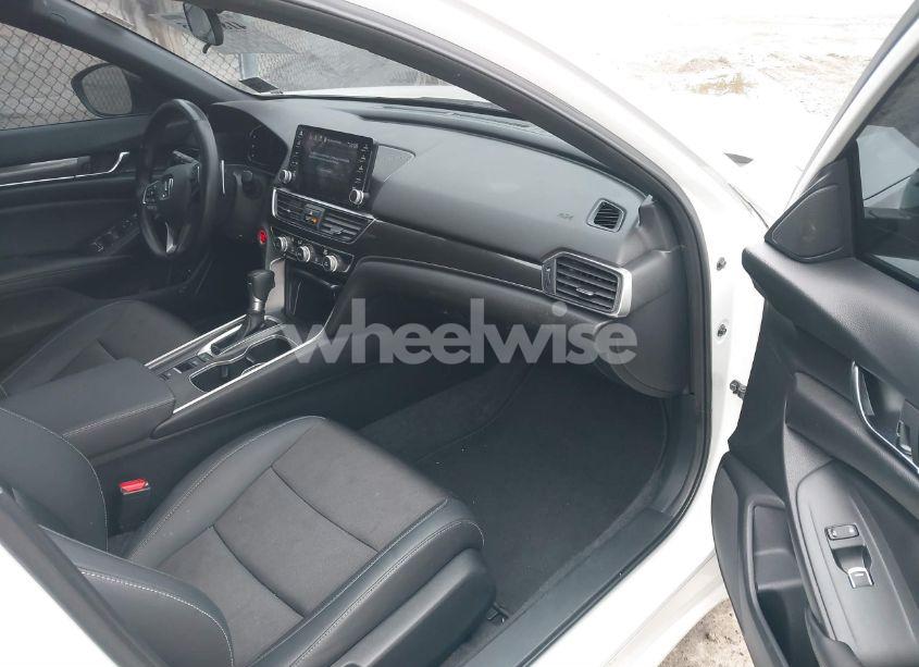 Photo 5 of 2022 Honda Accord SPORT (VIN 1HGCV1F30NA104951)