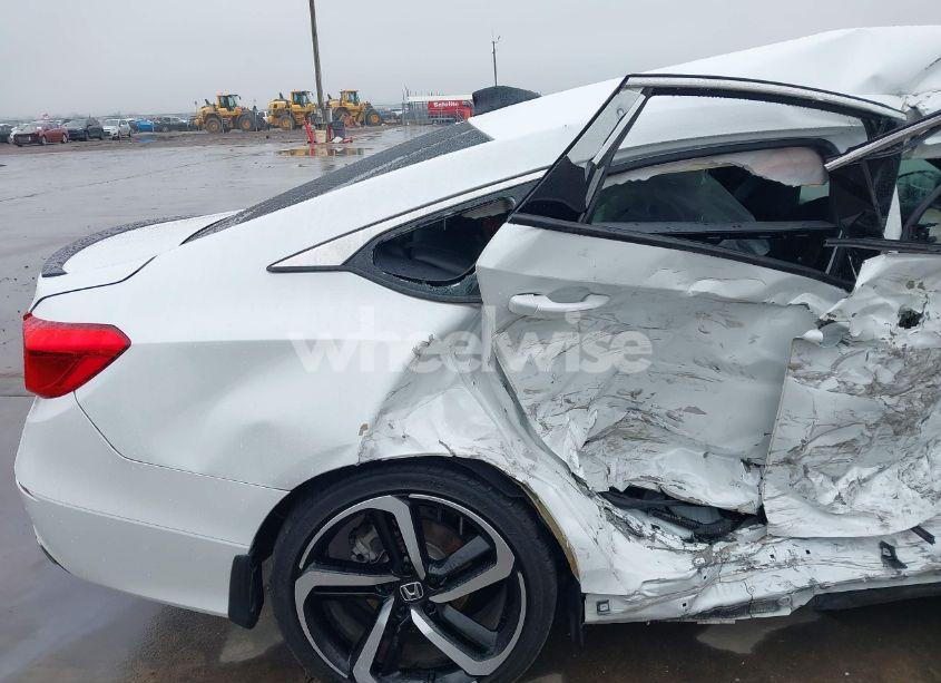 Photo 17 of 2022 Honda Accord SPORT (VIN 1HGCV1F30NA124360)