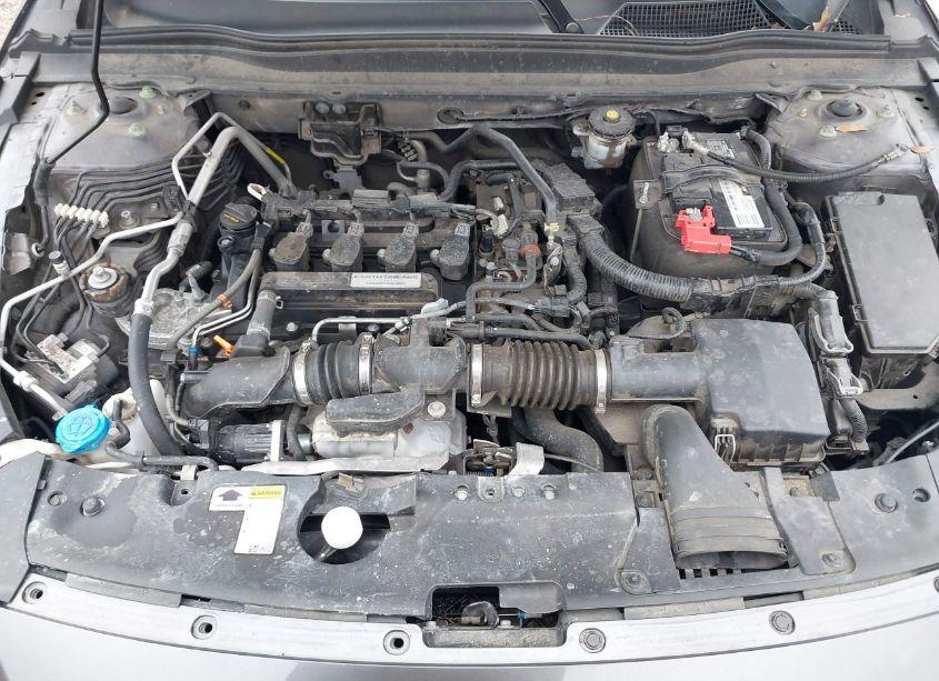 Photo 10 of 2018 Honda Accord SPORT (VIN 1HGCV1F31JA050344)