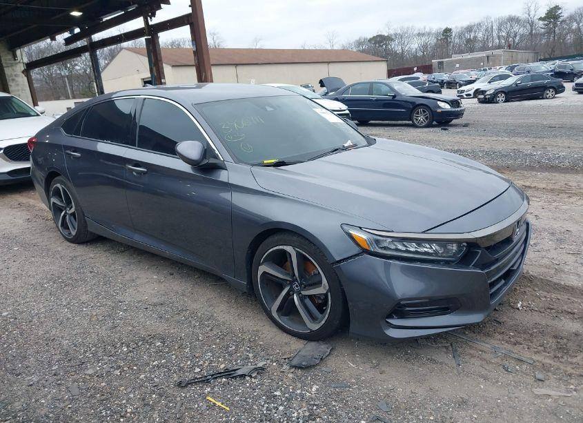 Photo 12 of 2018 Honda Accord SPORT (VIN 1HGCV1F31JA050344)