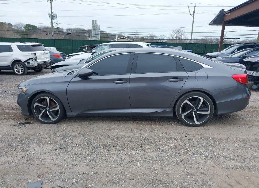 Photo 13 of 2018 Honda Accord SPORT (VIN 1HGCV1F31JA050344)