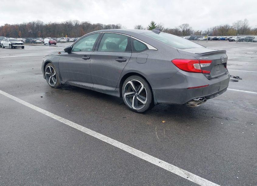 Photo 3 of 2018 Honda Accord SPORT (VIN 1HGCV1F31JA053020)