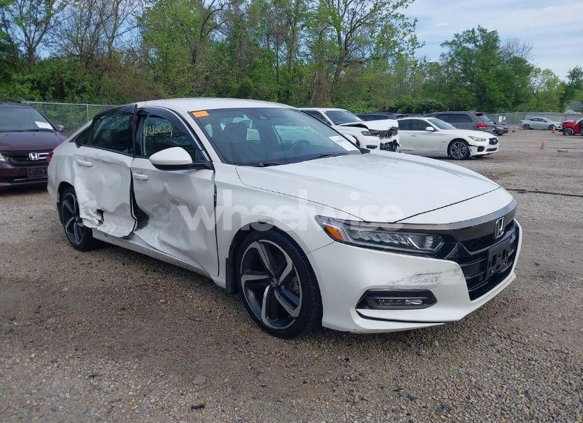 2018 Honda Accord SPORT (VIN 1HGCV1F31JA069931) main photo