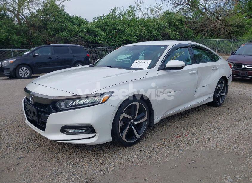 Photo 2 of 2018 Honda Accord SPORT (VIN 1HGCV1F31JA069931)