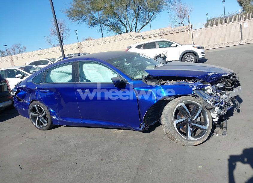 Photo 14 of 2018 Honda Accord SPORT (VIN 1HGCV1F31JA099379)