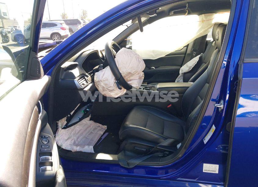 Photo 5 of 2018 Honda Accord SPORT (VIN 1HGCV1F31JA099379)