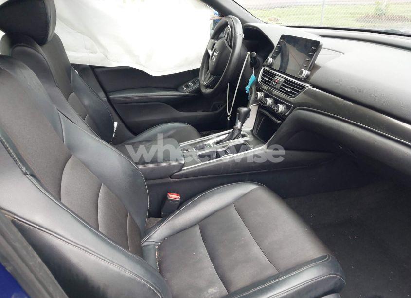 Photo 5 of 2018 Honda Accord SPORT (VIN 1HGCV1F31JA105424)