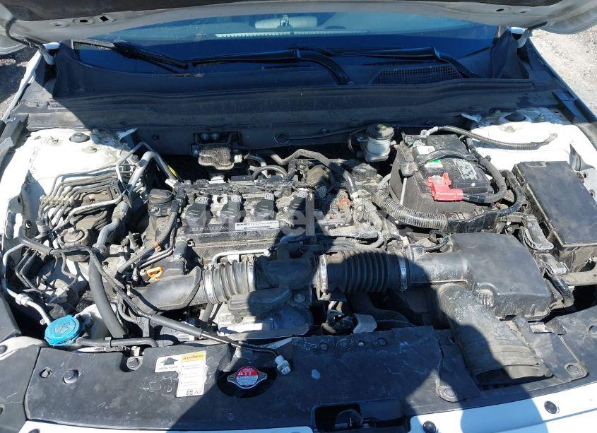 Photo 10 of 2018 Honda Accord SPORT (VIN 1HGCV1F31JA121638)