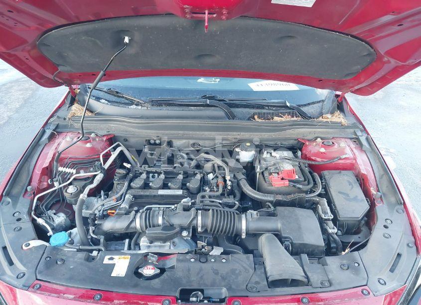 Photo 10 of 2018 Honda Accord SPORT (VIN 1HGCV1F31JA134907)