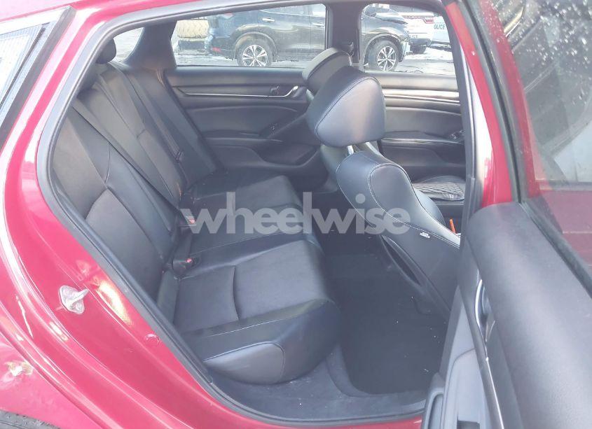 Photo 8 of 2018 Honda Accord SPORT (VIN 1HGCV1F31JA134907)