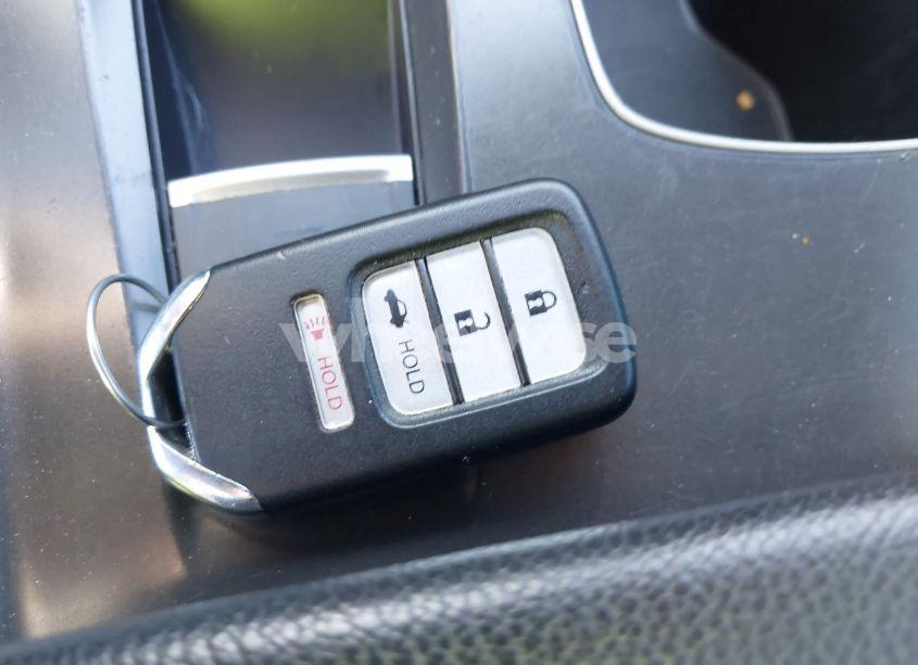 Photo 11 of 2018 Honda Accord SPORT (VIN 1HGCV1F31JA156101)