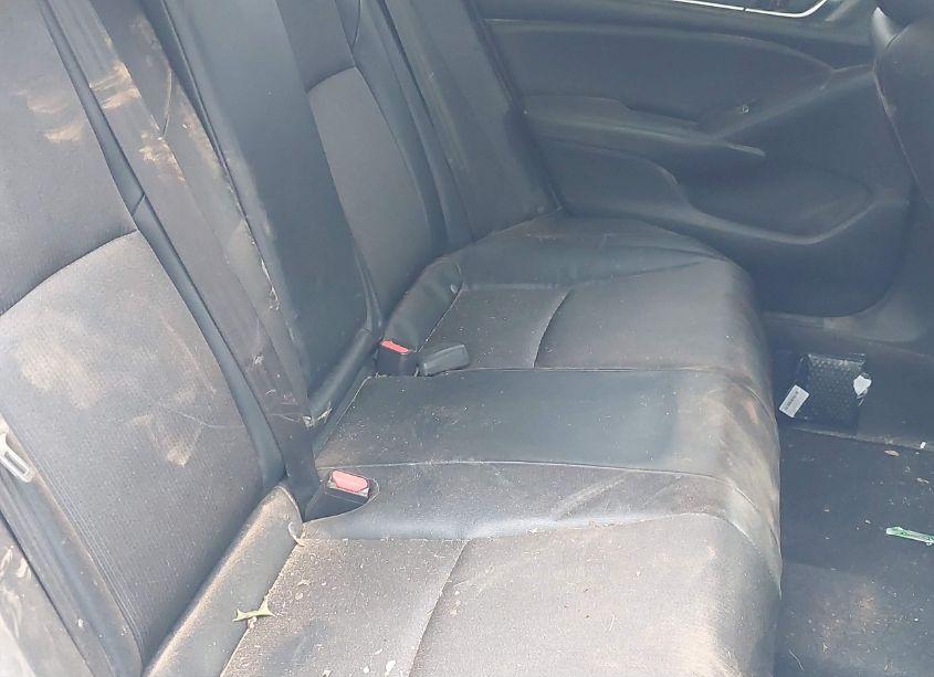 Photo 8 of 2018 Honda Accord SPORT (VIN 1HGCV1F31JA163162)