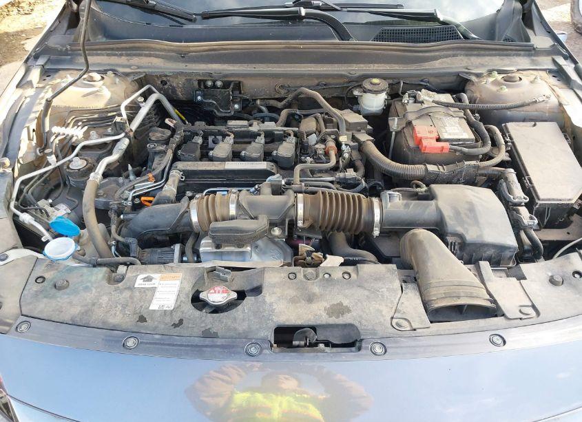 Photo 10 of 2018 Honda Accord SPORT (VIN 1HGCV1F31JA187607)