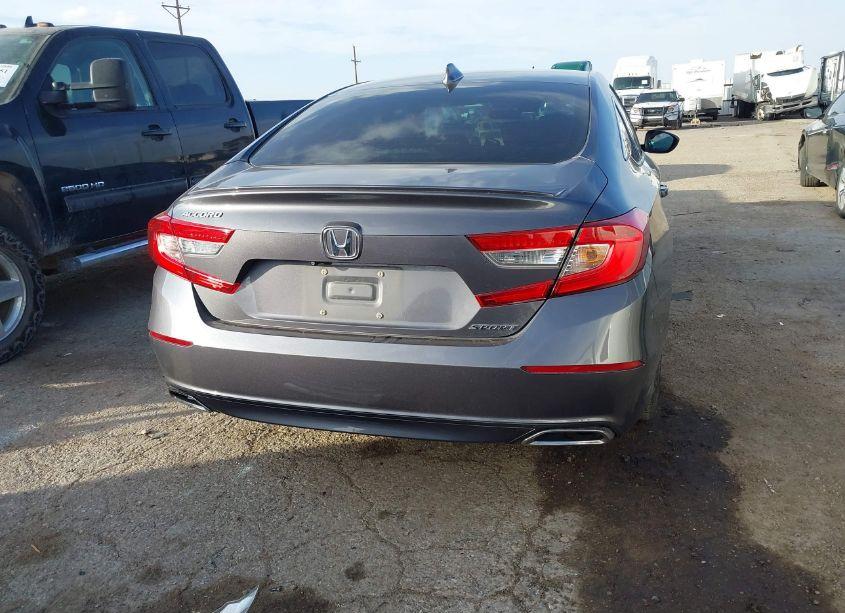 Photo 16 of 2018 Honda Accord SPORT (VIN 1HGCV1F31JA187607)