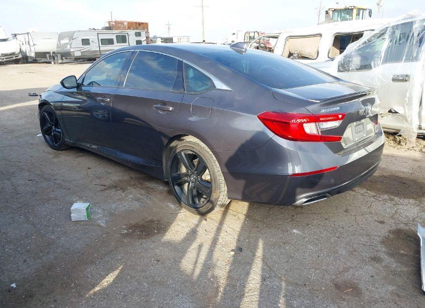 Photo 3 of 2018 Honda Accord SPORT (VIN 1HGCV1F31JA187607)