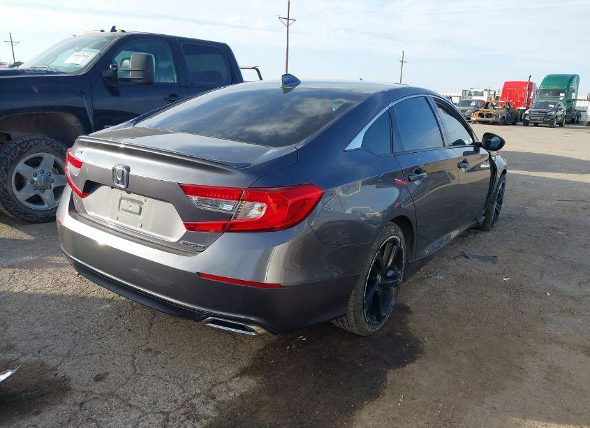 Photo 4 of 2018 Honda Accord SPORT (VIN 1HGCV1F31JA187607)