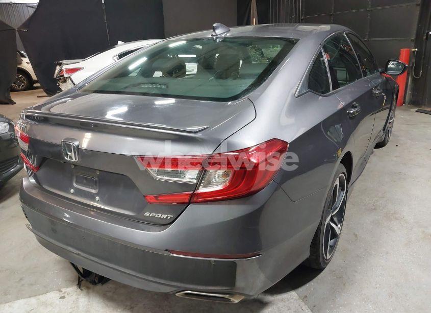 Photo 4 of 2018 Honda Accord SPORT (VIN 1HGCV1F31JA196887)