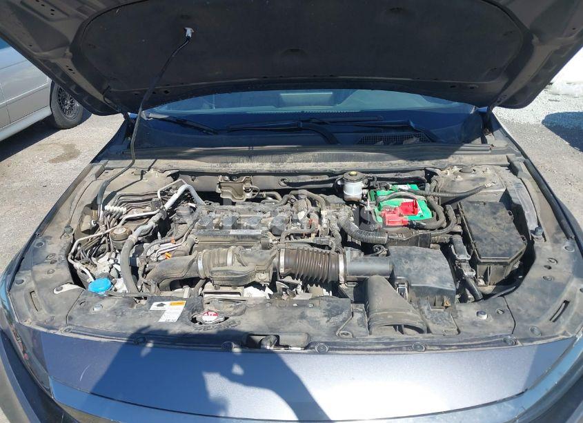 Photo 10 of 2018 Honda Accord SPORT (VIN 1HGCV1F31JA206219)