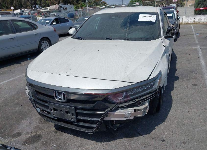 Photo 12 of 2018 Honda Accord SPORT (VIN 1HGCV1F31JA207810)
