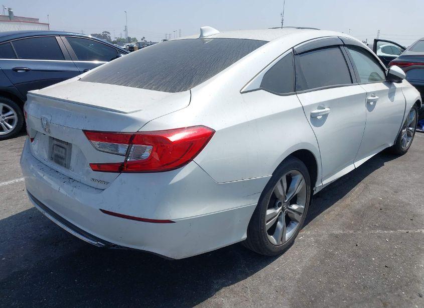 Photo 4 of 2018 Honda Accord SPORT (VIN 1HGCV1F31JA207810)