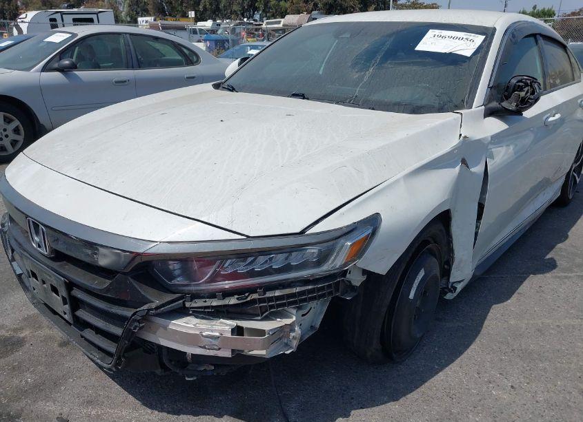 Photo 6 of 2018 Honda Accord SPORT (VIN 1HGCV1F31JA207810)