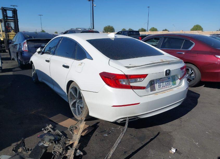 Photo 15 of 2018 Honda Accord SPORT (VIN 1HGCV1F31JA225210)