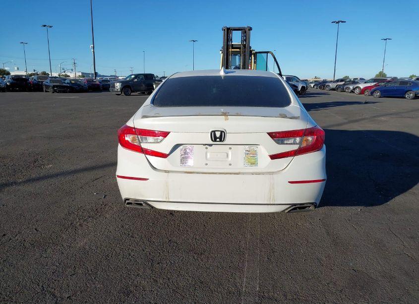 Photo 17 of 2018 Honda Accord SPORT (VIN 1HGCV1F31JA225210)