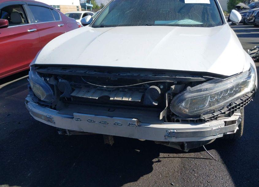 Photo 6 of 2018 Honda Accord SPORT (VIN 1HGCV1F31JA225210)