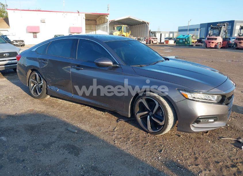 2018 Honda Accord SPORT (VIN 1HGCV1F31JA228351) main photo