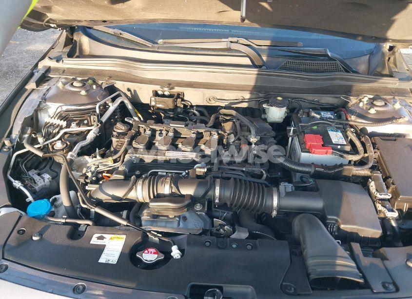 Photo 10 of 2018 Honda Accord SPORT (VIN 1HGCV1F31JA228351)