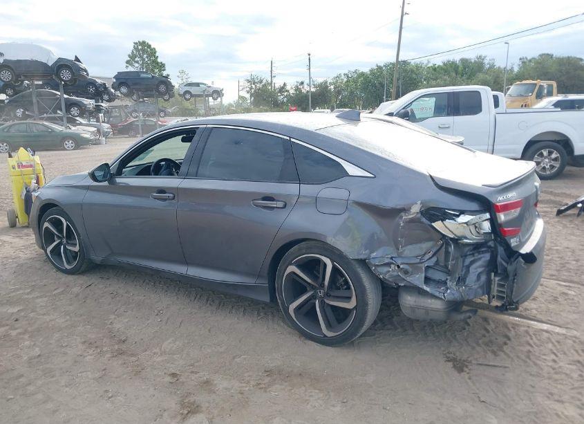 Photo 14 of 2018 Honda Accord SPORT (VIN 1HGCV1F31JA250740)