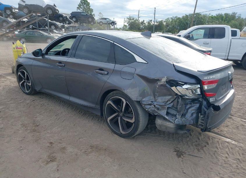 Photo 3 of 2018 Honda Accord SPORT (VIN 1HGCV1F31JA250740)