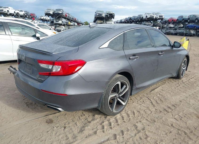 Photo 4 of 2018 Honda Accord SPORT (VIN 1HGCV1F31JA250740)