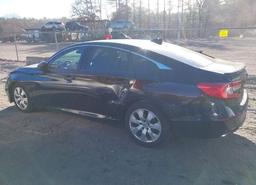 Photo 14 of 2018 Honda Accord SPORT (VIN 1HGCV1F31JA269000)