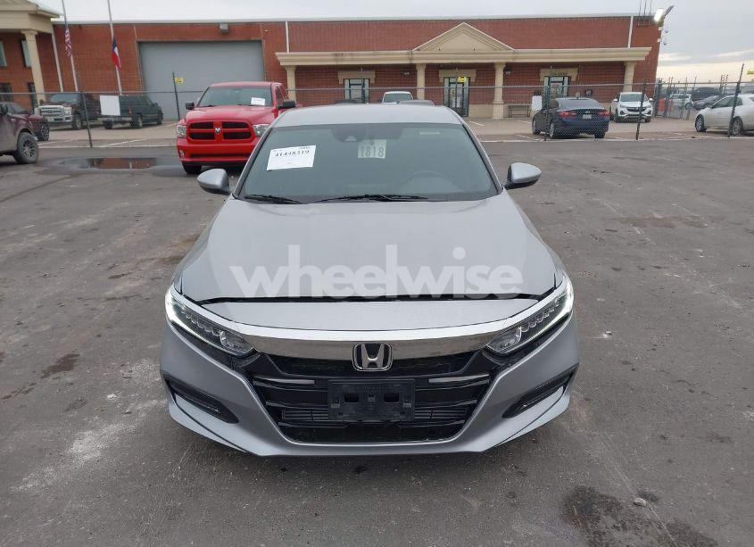 Photo 12 of 2019 Honda Accord SPORT (VIN 1HGCV1F31KA001047)