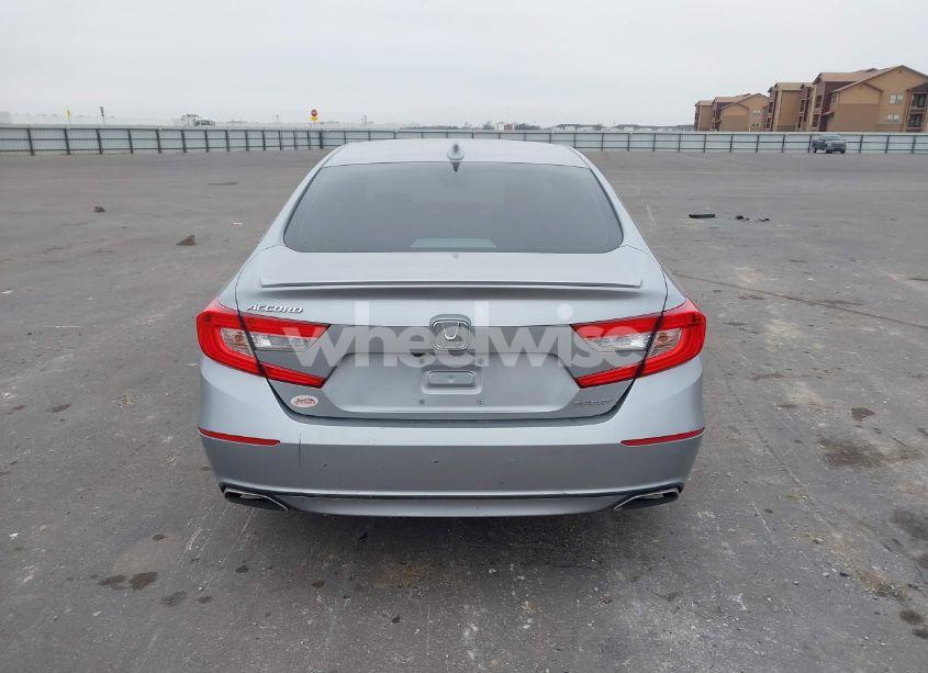 Photo 16 of 2019 Honda Accord SPORT (VIN 1HGCV1F31KA001047)